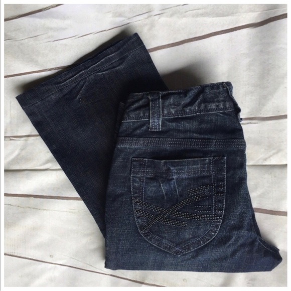 AEROPOSTALE Chelsea Boot Cut Black Gem Back Pocket Design Dark Wash Size 5/6R - Picture 3 of 6